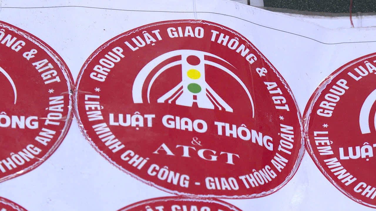 Phú Thọ: Khởi tố 2 đối tượng “bao luật” cho xe vi phạm giao thông- Ảnh 4. Phú Thọ: Khởi tố 2 đối tượng “bao luật” cho xe vi phạm giao thông- Ảnh 4.