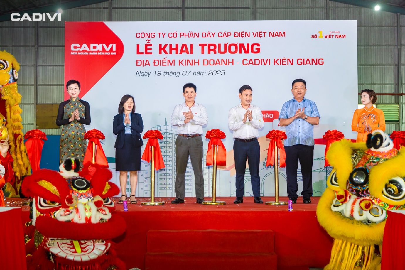 CADIVI Kiên Giang - Đẩy mạnh mở rộng mạng lưới phân phối khu vực Tây Nam Bộ- Ảnh 3. CADIVI Kiên Giang - Đẩy mạnh mở rộng mạng lưới phân phối khu vực Tây Nam Bộ- Ảnh 3.