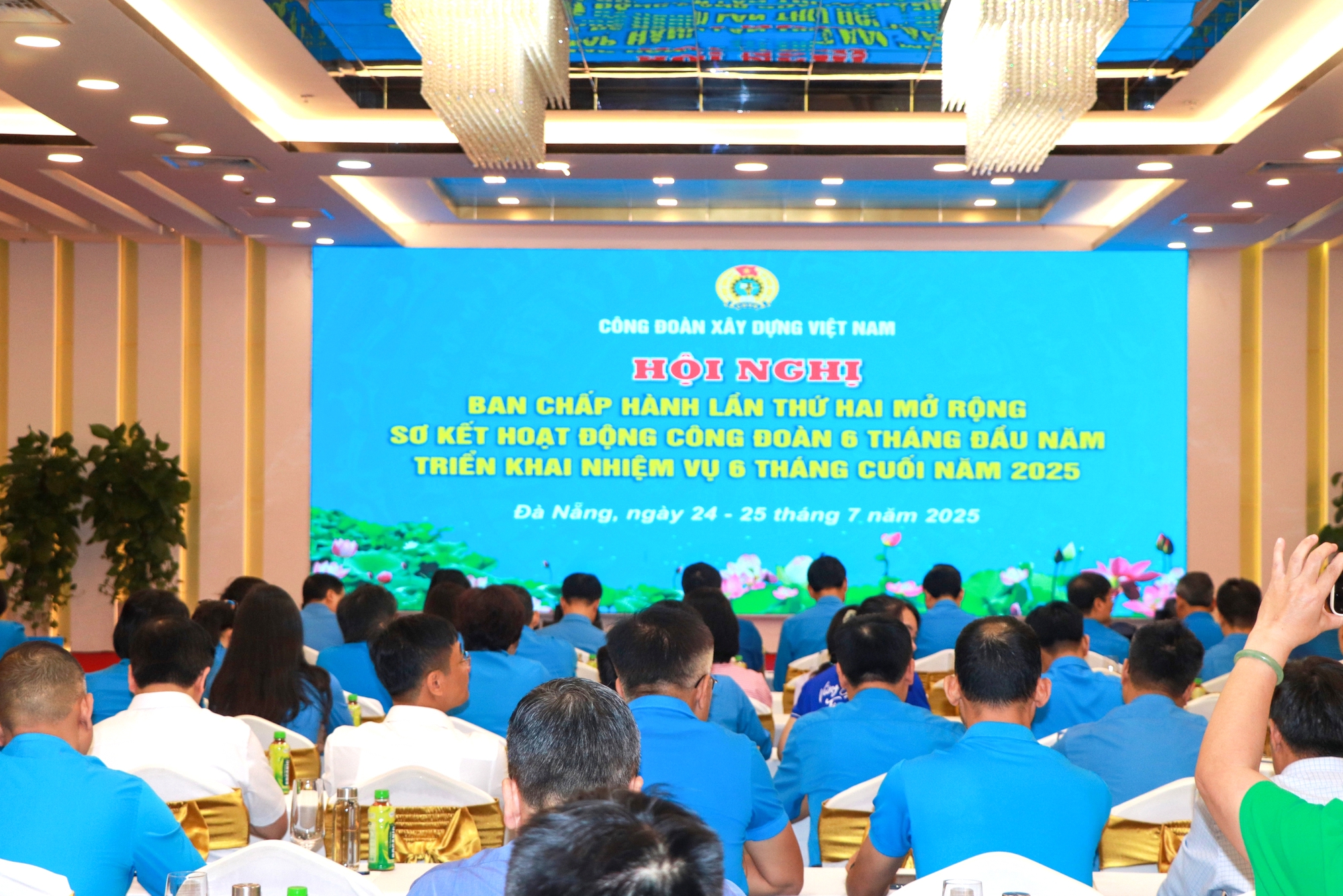 Công đoàn ngành Xây dựng sớm ổn định, đoàn kết phát huy hiệu quả- Ảnh 3.
