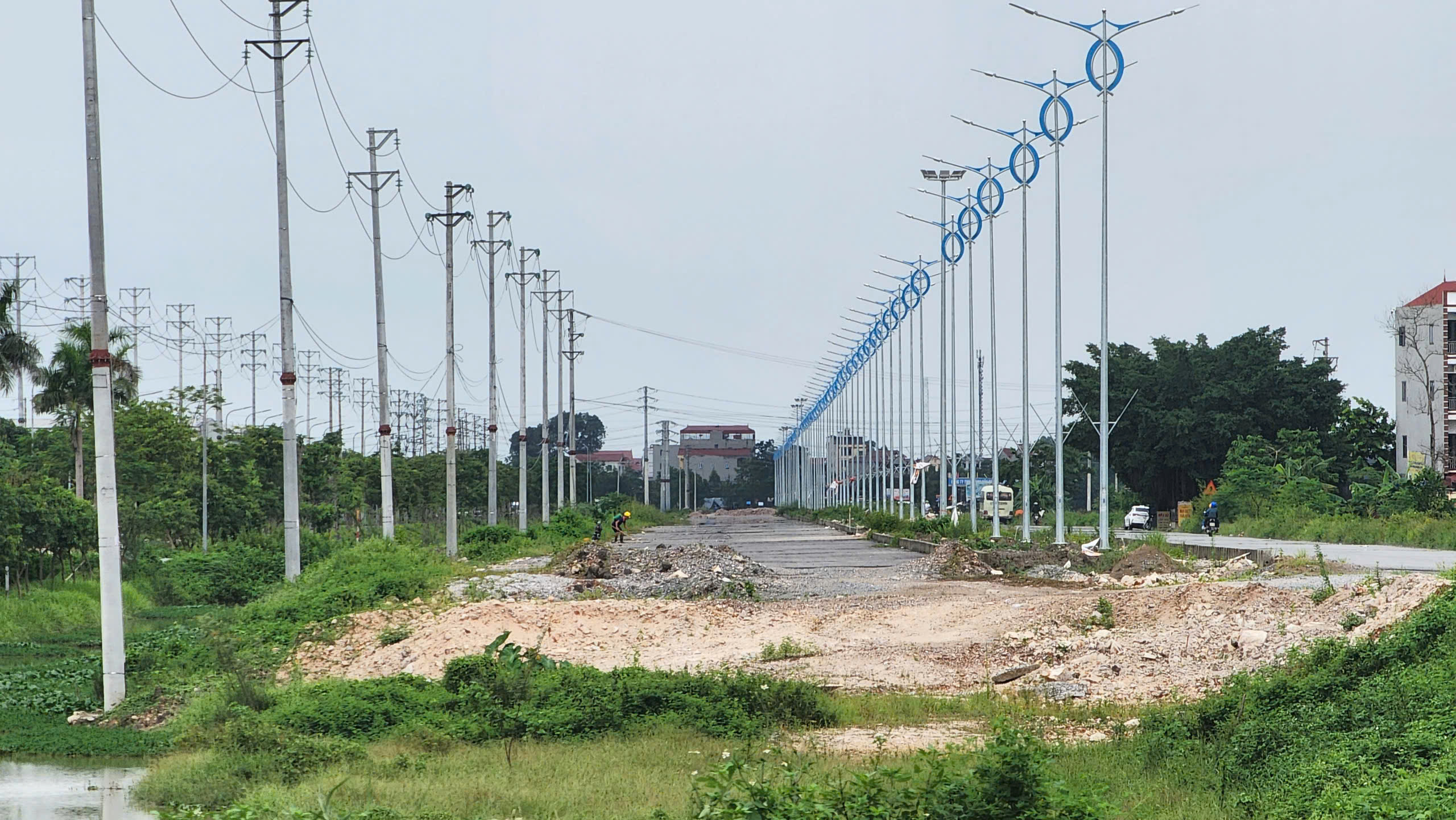 Thiếu mặt bằng, dự án đường trăm tỷ qua khu công nghiệp ở Bắc Ninh vỡ tiến độ- Ảnh 22.