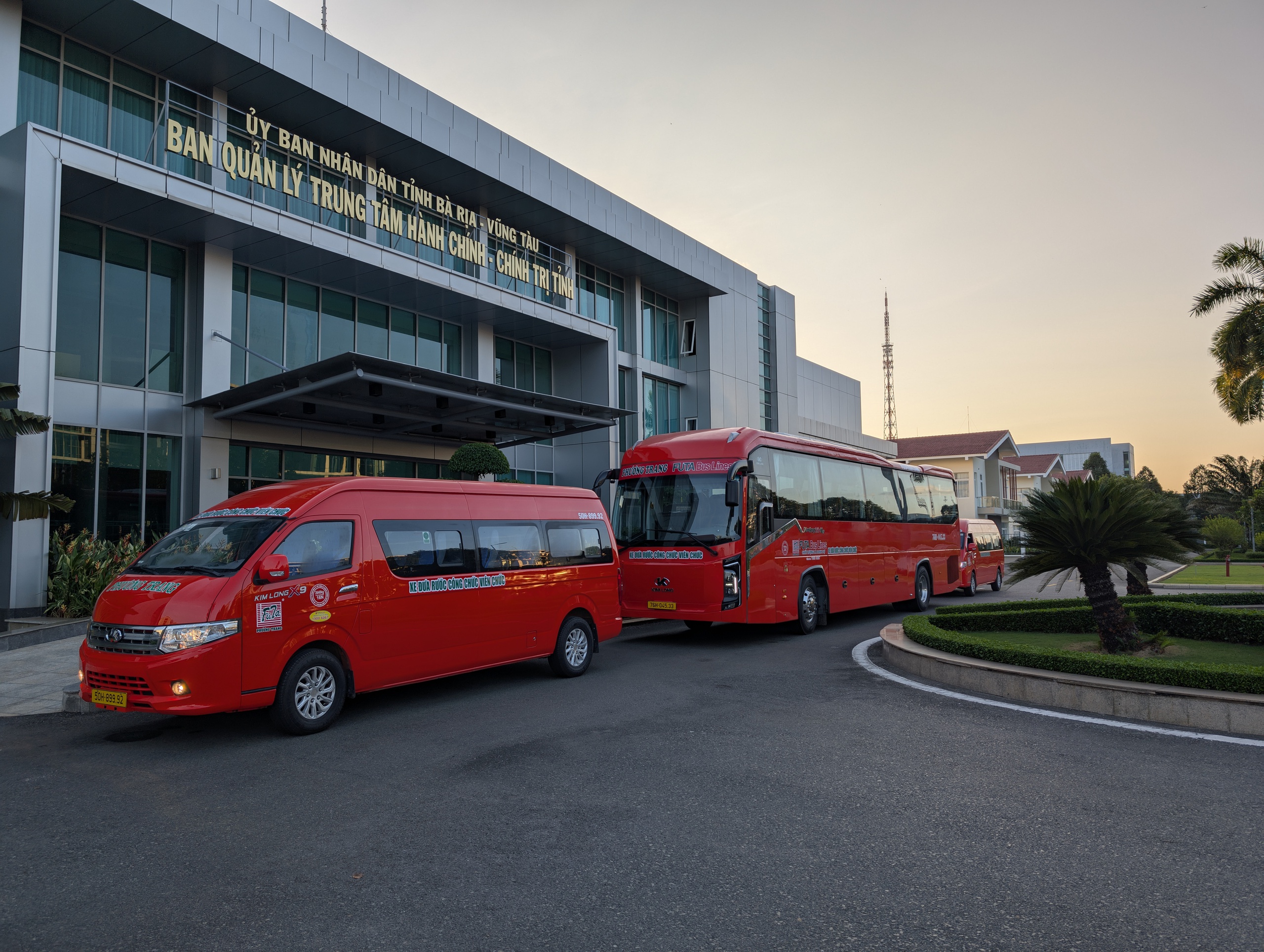 Chuyện của những cán bộ làm việc xa nhà hơn 100km sau sáp nhập- Ảnh 5.