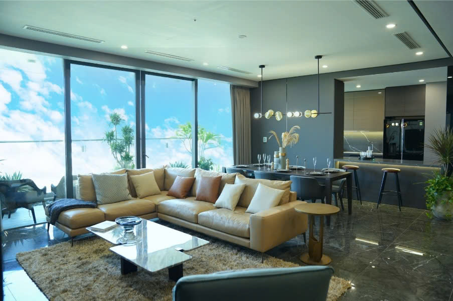 Bất ngờ căn hộ 3 phòng ngủ Sunshine Golden River được chốt giá 14,1 tỷ đồng- Ảnh 3. Bất ngờ căn hộ 3 phòng ngủ Sunshine Golden River được chốt giá 14,1 tỷ đồng- Ảnh 3.