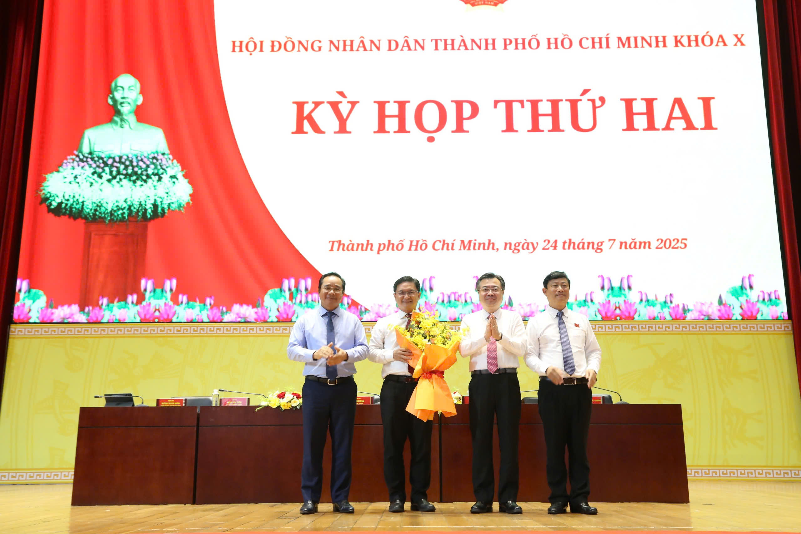 Ông Nguyễn Mạnh Cường được bầu làm Phó chủ tịch UBND TP.HCM- Ảnh 1.