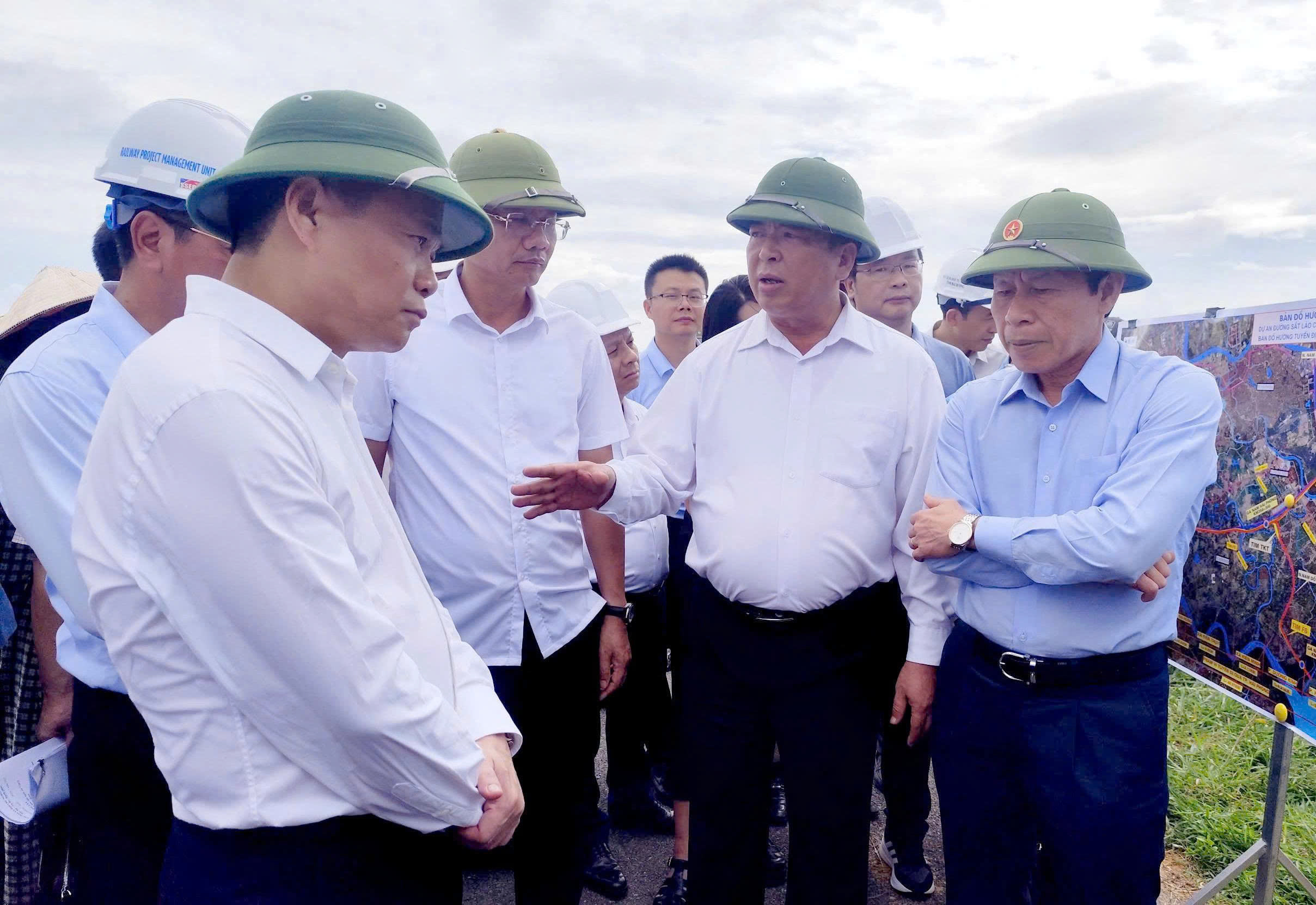 Bộ trưởng Trần Hồng Minh: Chuẩn bị kỹ các điều kiện khởi công dự án đường sắt trọng điểm- Ảnh 3.
