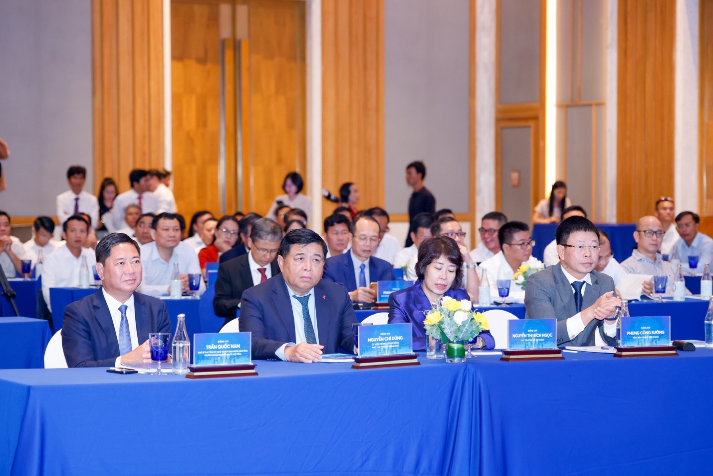 Khánh Hòa hiện thực hóa tầm nhìn thành phố trực thuộc Trung ương năm 2030- Ảnh 2. Khánh Hòa hiện thực hóa tầm nhìn thành phố trực thuộc Trung ương năm 2030- Ảnh 2.