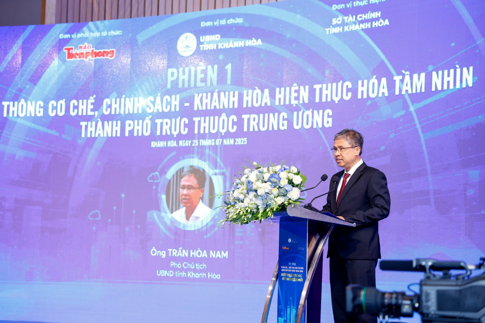 Khánh Hòa hiện thực hóa tầm nhìn thành phố trực thuộc Trung ương năm 2030- Ảnh 3. Khánh Hòa hiện thực hóa tầm nhìn thành phố trực thuộc Trung ương năm 2030- Ảnh 3.
