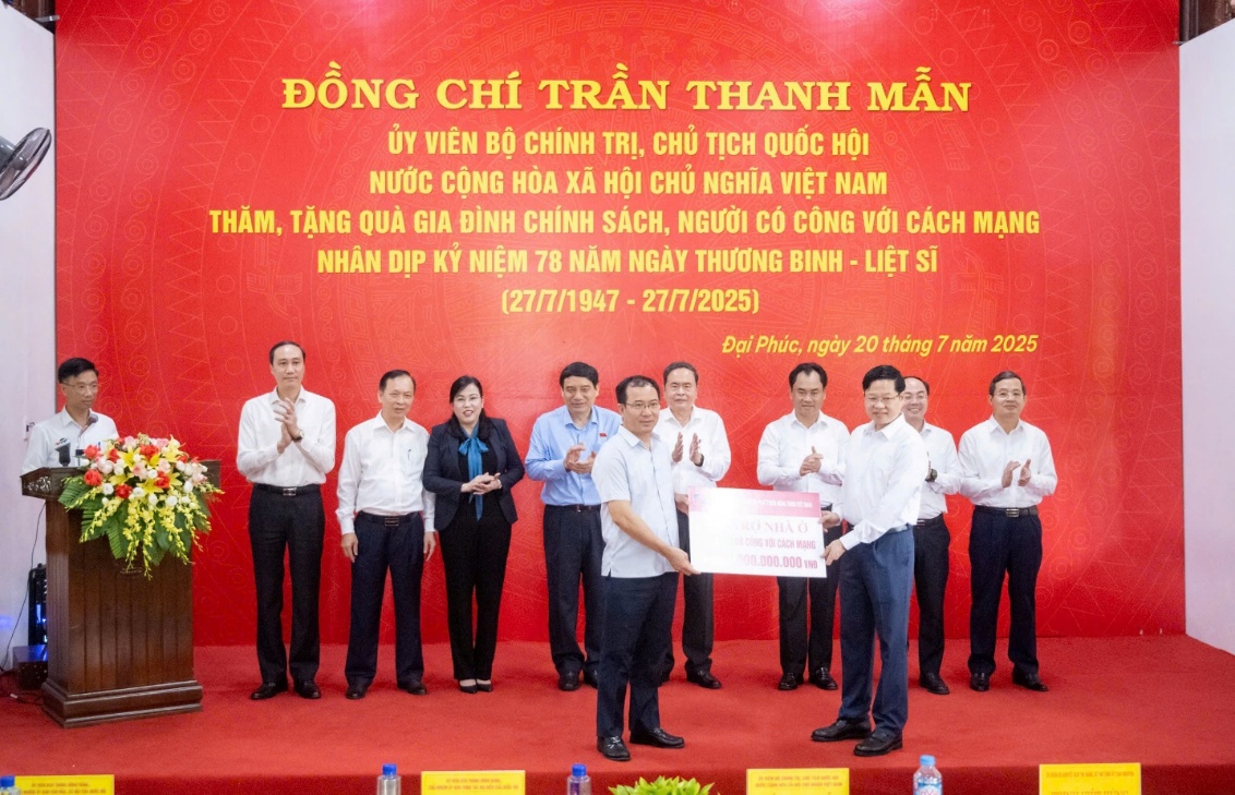 Agribank tri ân thương binh, liệt sĩ, người có công với cách mạng dịp 27/7- Ảnh 1. Agribank tri ân thương binh, liệt sĩ, người có công với cách mạng dịp 27/7- Ảnh 1.