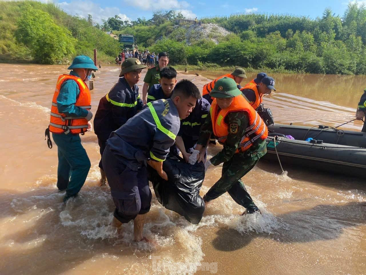 Lạng Sơn: Tìm thấy thi thể hai người bị nước lũ cuốn- Ảnh 1. Lạng Sơn: Tìm thấy thi thể hai người bị nước lũ cuốn- Ảnh 1.