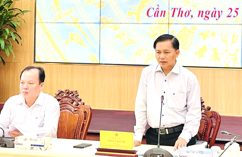 Chủ tịch Cần Thơ đề xuất phục vụ miễn phí bánh, nước tại khu hành chính công- Ảnh 1. Chủ tịch Cần Thơ đề xuất phục vụ miễn phí bánh, nước tại khu hành chính công- Ảnh 1.