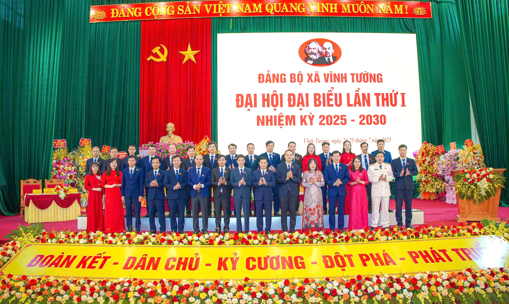 Phú Thọ: Xã Vĩnh Tường hướng tới mục tiêu chuyển đổi số mạnh mẽ- Ảnh 3. Phú Thọ: Xã Vĩnh Tường hướng tới mục tiêu chuyển đổi số mạnh mẽ- Ảnh 3.
