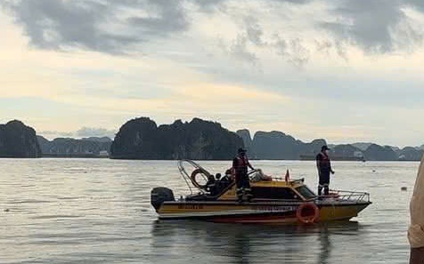 Tìm thấy thi thể nữ, nghi là nạn nhân vụ lật tàu ở vịnh Hạ Long