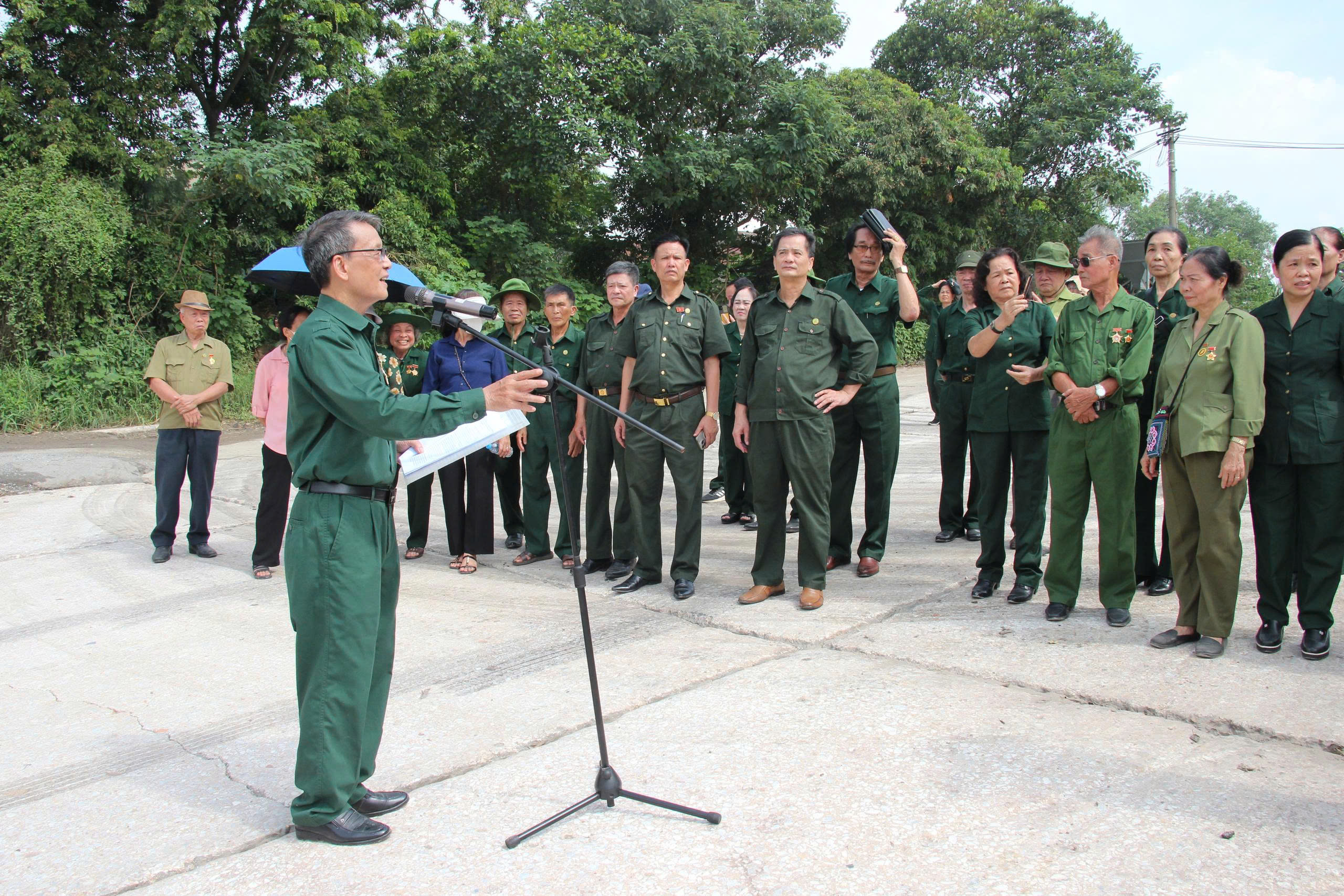 Cựu TNXP Thủ đô chung tay xoa dịu vết thương chưa lành trong lòng đồng đội- Ảnh 4. Cựu TNXP Thủ đô chung tay xoa dịu vết thương chưa lành trong lòng đồng đội- Ảnh 4.