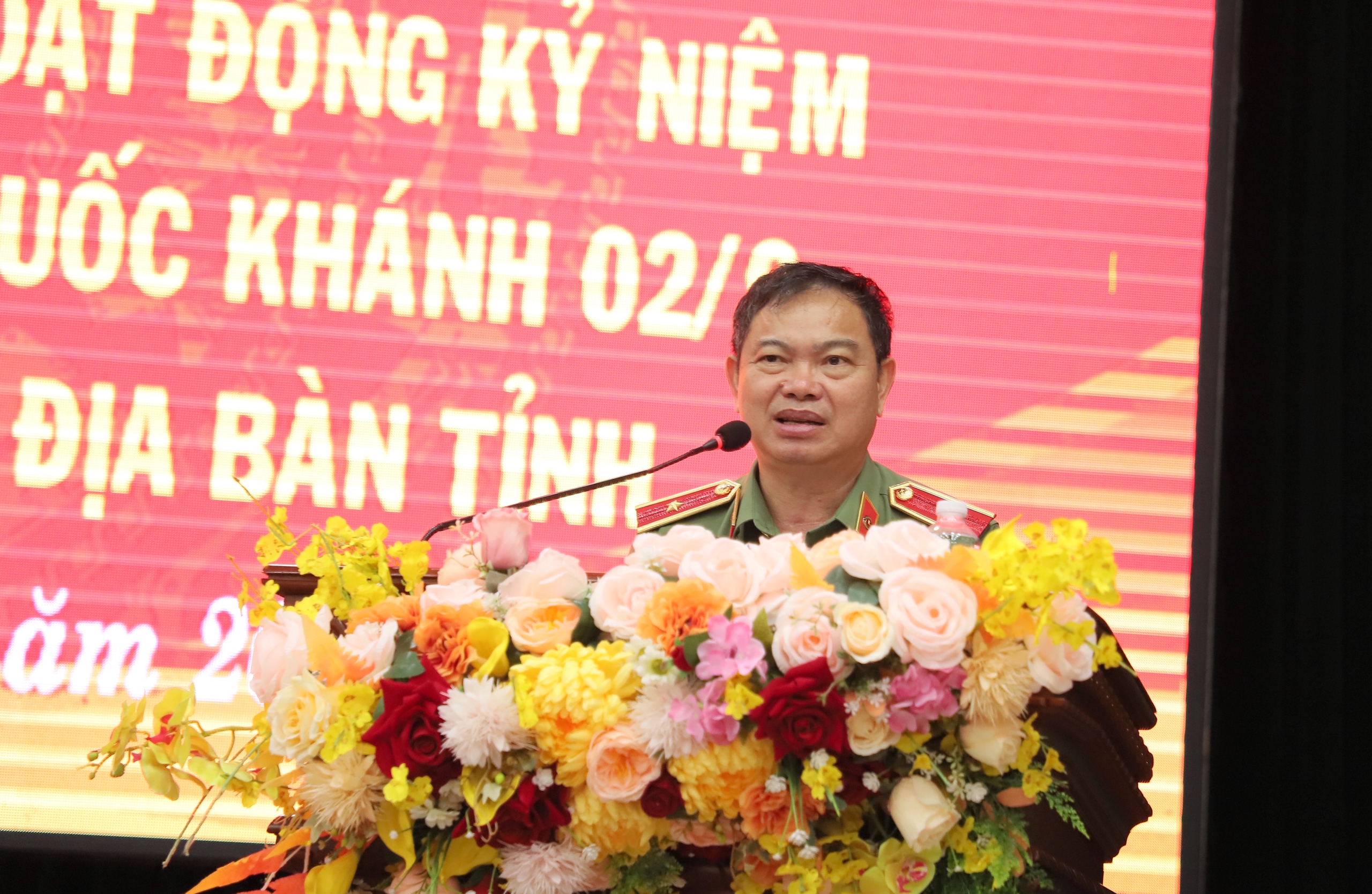 Công an Đắk Lắk ra quân đảm bảo ATGT với tinh thần "không có vùng cấm, không có ngoại lệ"- Ảnh 2. Công an Đắk Lắk ra quân đảm bảo ATGT với tinh thần "không có vùng cấm, không có ngoại lệ"- Ảnh 2.