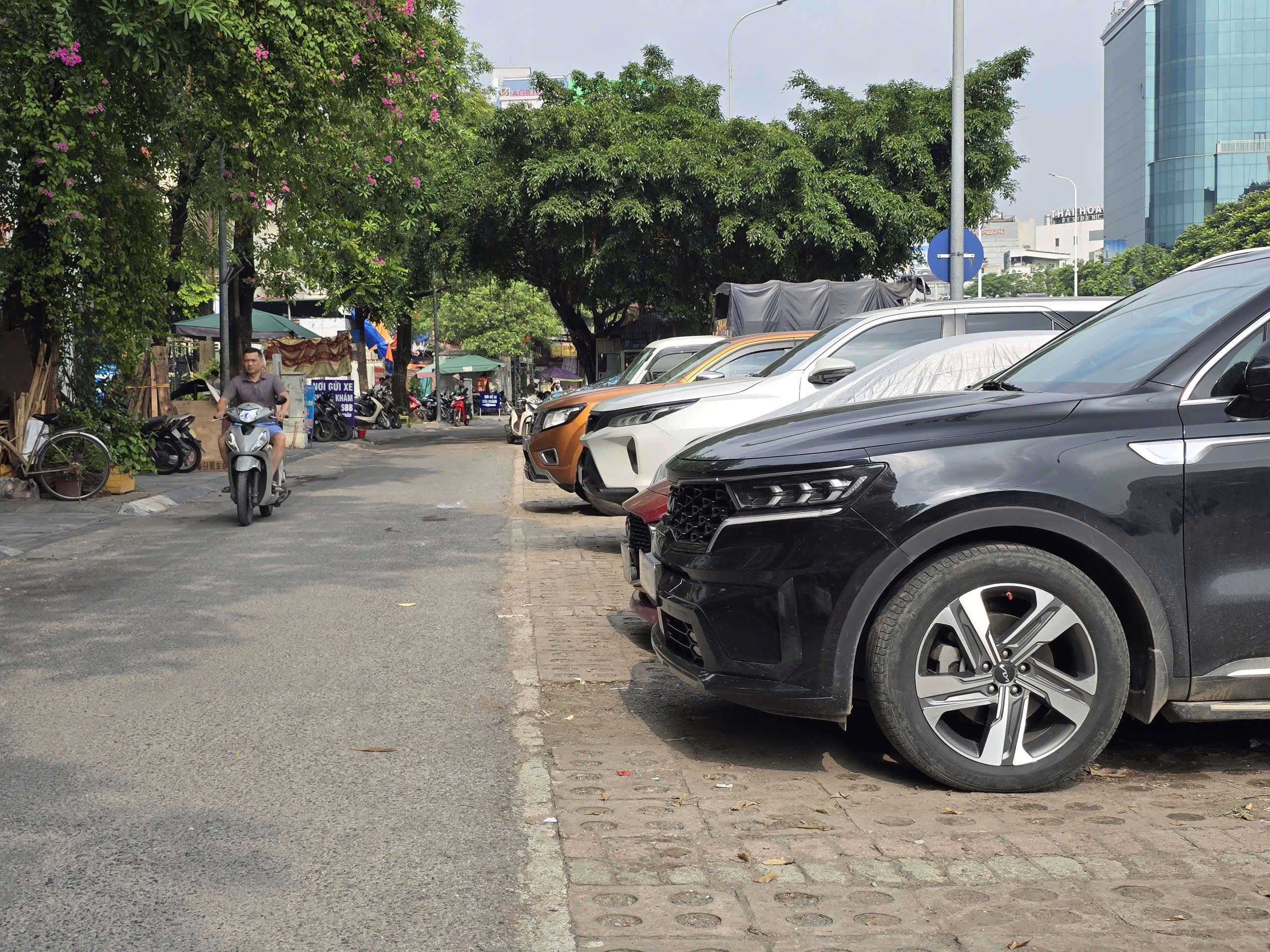 Cận cảnh bốn vị trí đủ điều kiện dựng trạm sạc xe điện dọc Vành đai 1 Hà Nội- Ảnh 8.