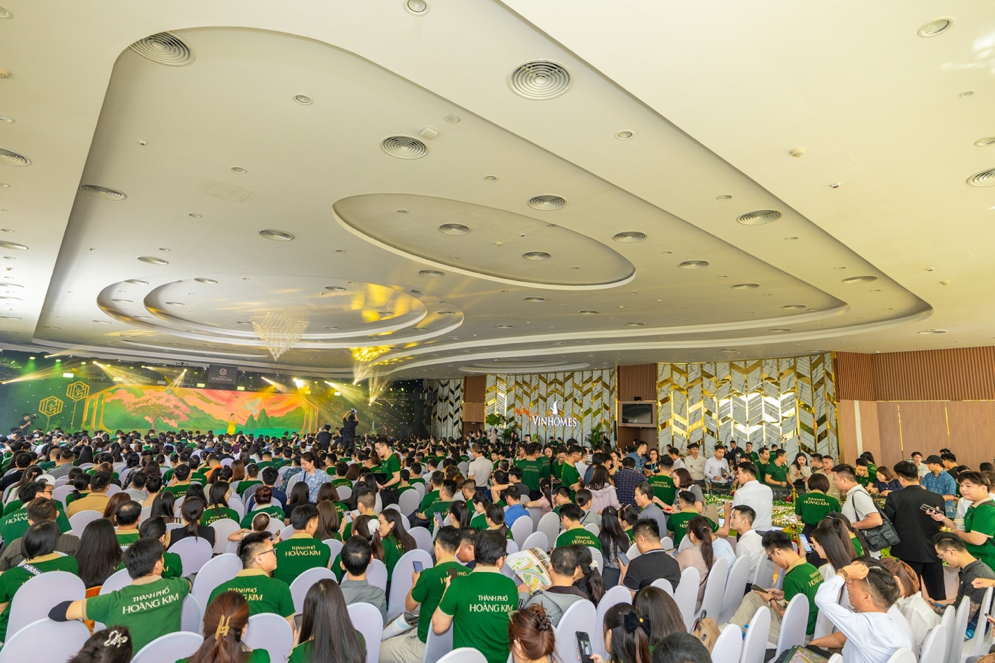 Ra mắt phân khu Mặt trời - Vinhomes Golden City “gây sốt” thị trường- Ảnh 3. Ra mắt phân khu Mặt trời - Vinhomes Golden City “gây sốt” thị trường- Ảnh 3.