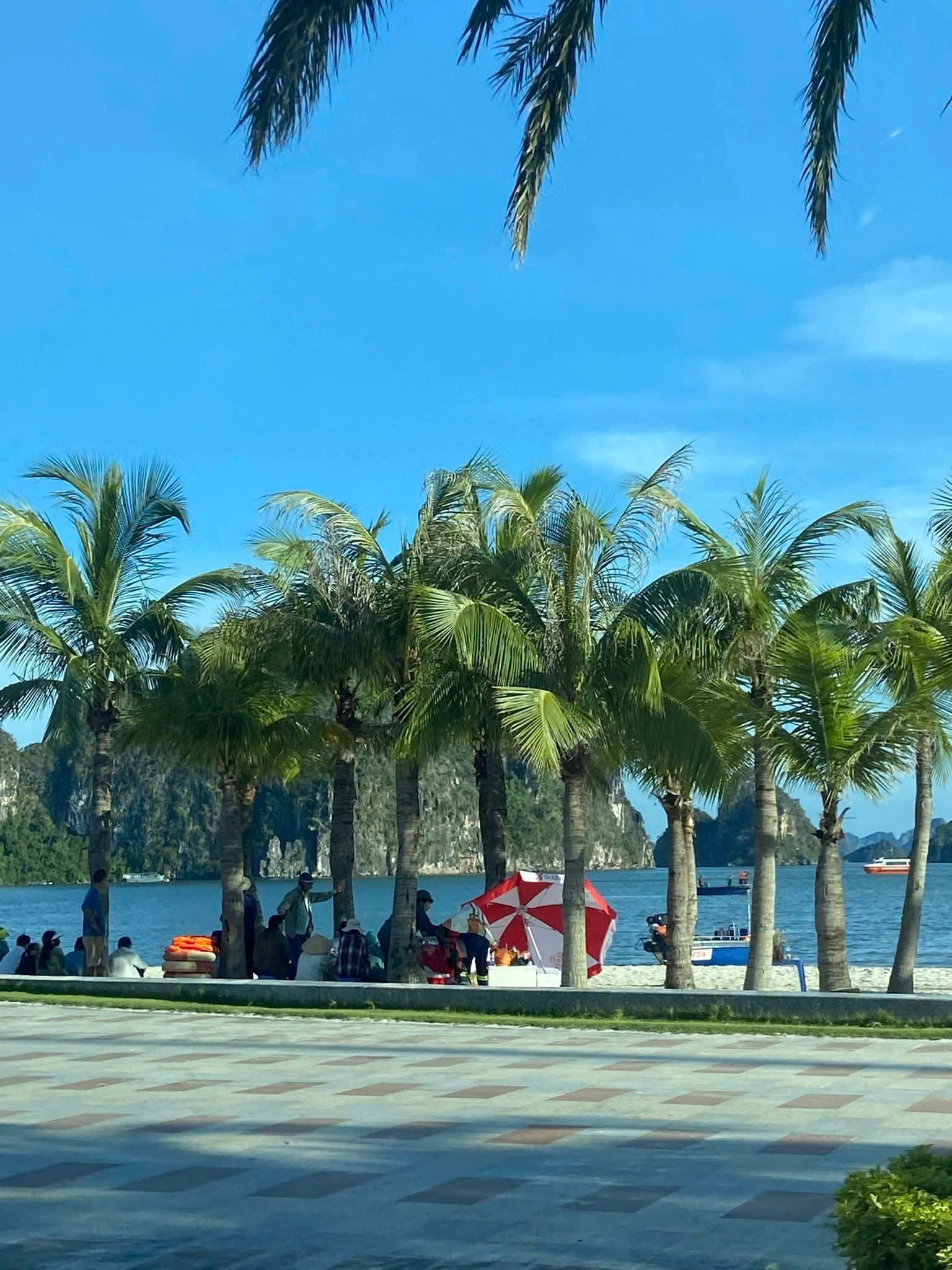 Quảng Ninh: Tìm thấy thi thể người đàn ông mất tích khi tắm biển ở Hòn Gai- Ảnh 1.
