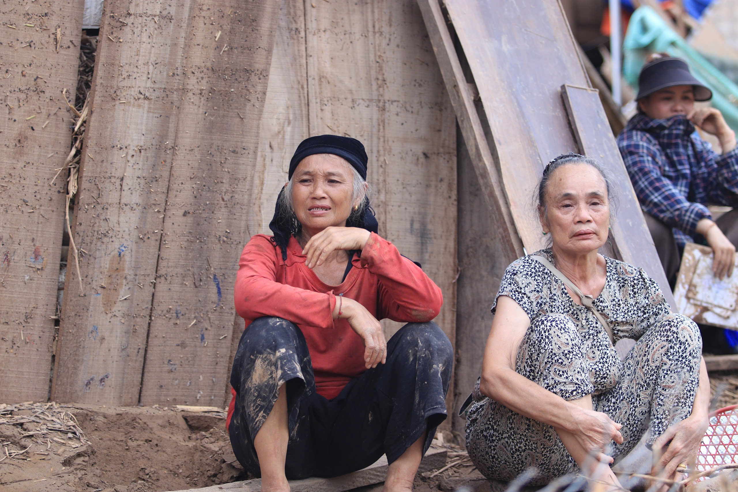 Nghệ An: Người dân vùng rốn lũ Mỹ Lý trĩu nặng âu lo, nỗ lực ổn định cuộc sống- Ảnh 14.