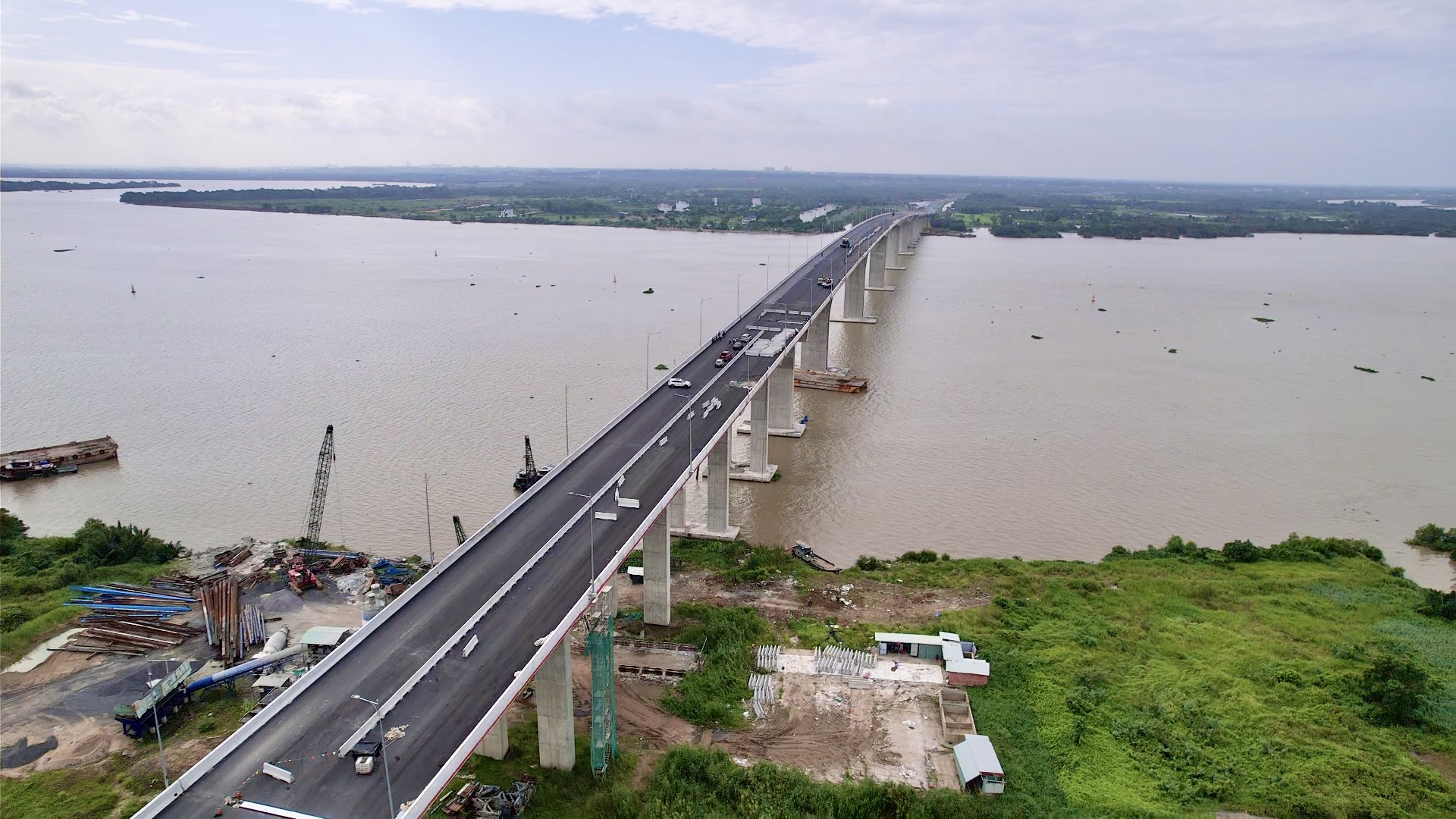 TP.HCM: Hệ thống hạ tầng giao thông phải đảm bảo kết nối liên vùng- Ảnh 2. TP.HCM: Hệ thống hạ tầng giao thông phải đảm bảo kết nối liên vùng- Ảnh 2.