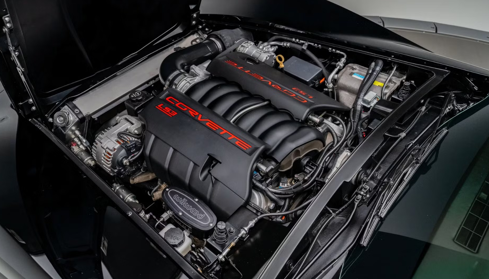 Chevrolet Corvette cổ điển được lột xác thành quái thú- Ảnh 2.