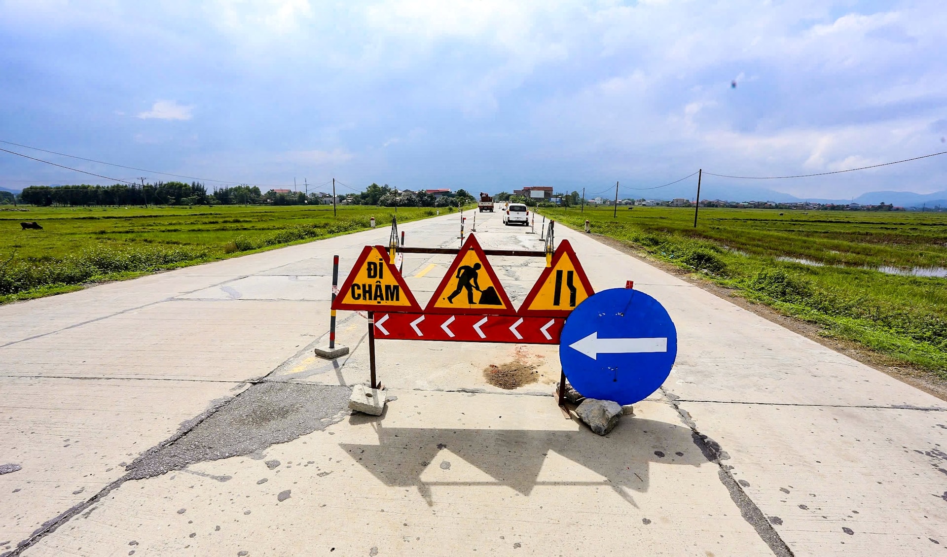Rót gần 70 tỷ đồng đại tu 3km quốc lộ 1, "cửa ngõ" phía Nam Hà Tĩnh- Ảnh 3. Rót gần 70 tỷ đồng đại tu 3km quốc lộ 1, "cửa ngõ" phía Nam Hà Tĩnh- Ảnh 3.