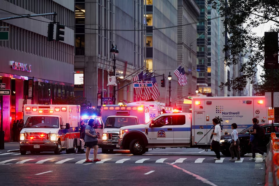 Xả súng tại tòa nhà chọc trời ở Manhattan, New York khiến 4 người thiệt mạng- Ảnh 1.