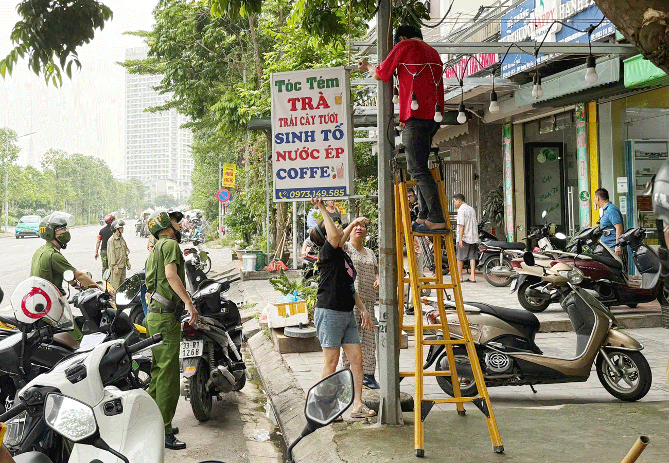 Bao giờ dẹp được chợ cóc, chợ tạm trên địa bàn Hà Nội?- Ảnh 15.
