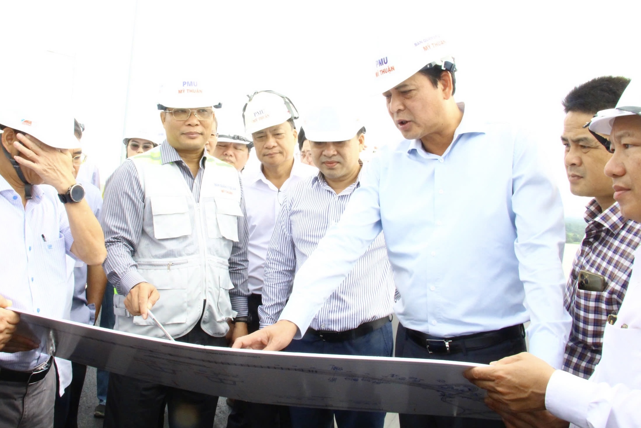 Khai thác tạm đoạn Vành đai 3 TP.HCM từ 19/8: Phải đảm bảo an toàn giao thông- Ảnh 1. Khai thác tạm đoạn Vành đai 3 TP.HCM từ 19/8: Phải đảm bảo an toàn giao thông- Ảnh 1.