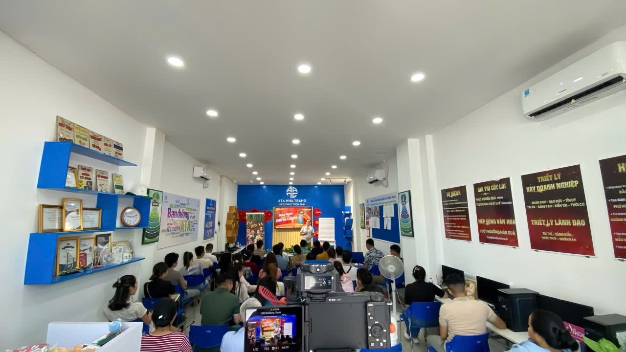 Siết chặt môi giới bất động sản online: Đăng tin phải ghi rõ số chứng chỉ hành nghề- Ảnh 3.