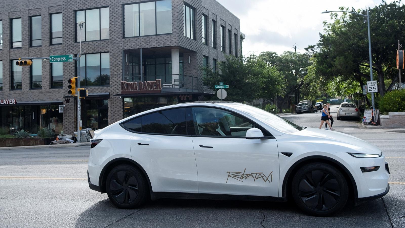 Tesla sụt giảm lợi nhuận vì doanh số xe điện lao dốc- Ảnh 2. Tesla sụt giảm lợi nhuận vì doanh số xe điện lao dốc- Ảnh 2.