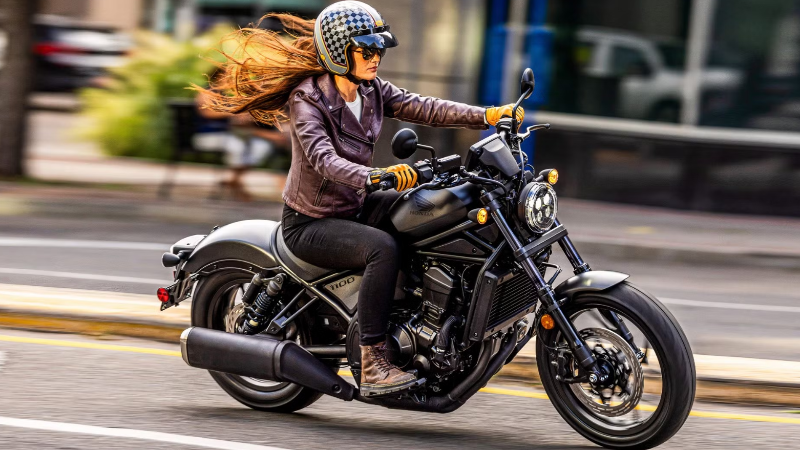 Top 10 xe mô tô cruiser mới đáng mua nhất năm 2025- Ảnh 8. Top 10 xe mô tô cruiser mới đáng mua nhất năm 2025- Ảnh 8.