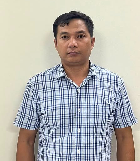 Tuyên Quang: Bắt khẩn cấp tài xế gây tai nạn bỏ trốn trên quốc lộ 2C- Ảnh 1. Tuyên Quang: Bắt khẩn cấp tài xế gây tai nạn bỏ trốn trên quốc lộ 2C- Ảnh 1.