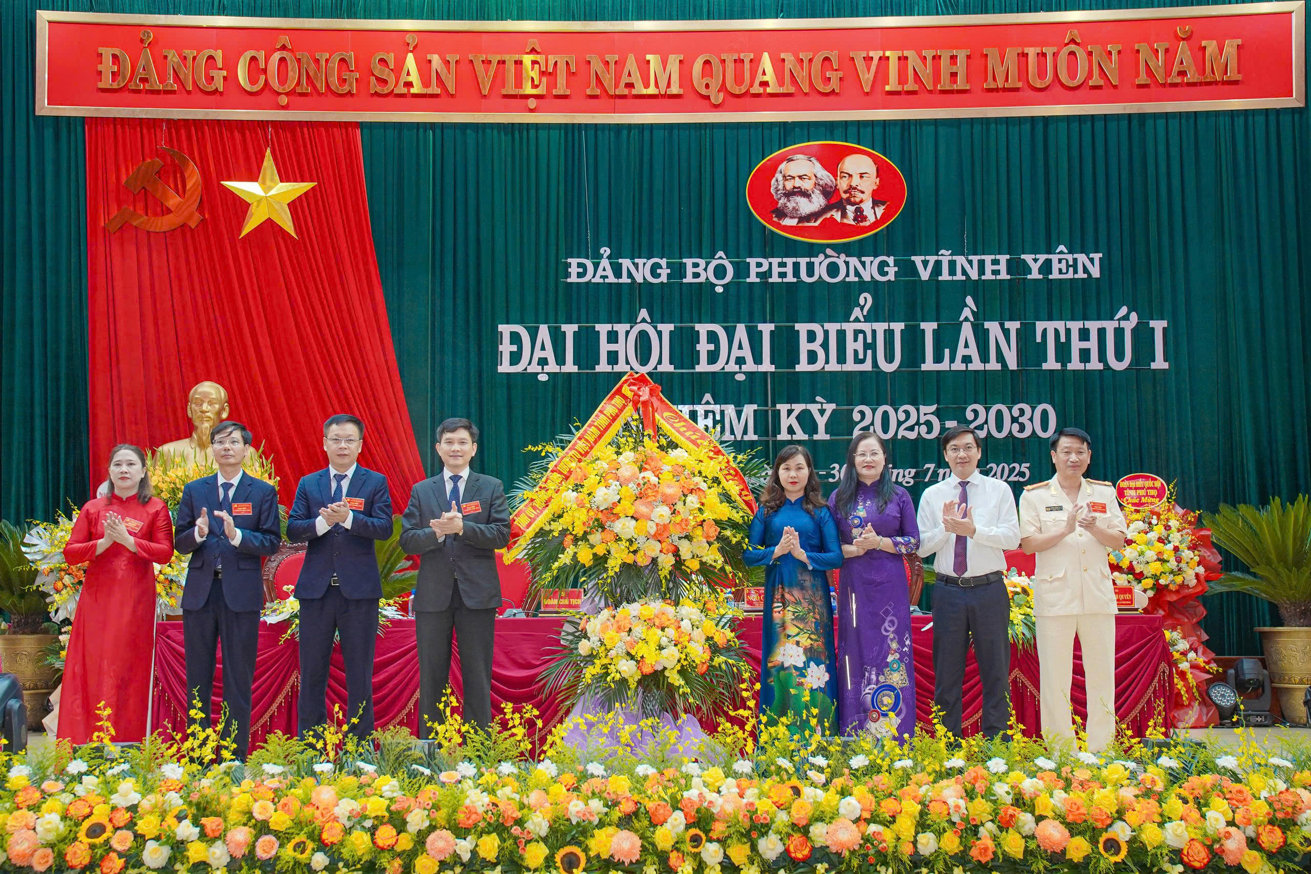 Phú Thọ: Phấn đấu xây dựng phường Vĩnh Yên giàu đẹp, văn minh, đáng sống- Ảnh 11. Phú Thọ: Phấn đấu xây dựng phường Vĩnh Yên giàu đẹp, văn minh, đáng sống- Ảnh 11.