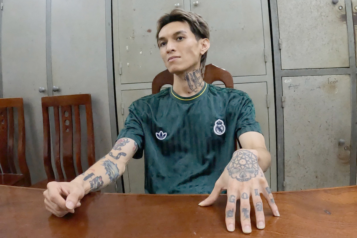 Rapper Bình "Gold" ép tài xế đi vào làn khẩn cấp trước khi cướp taxi- Ảnh 2. Rapper Bình "Gold" ép tài xế đi vào làn khẩn cấp trước khi cướp taxi- Ảnh 2.