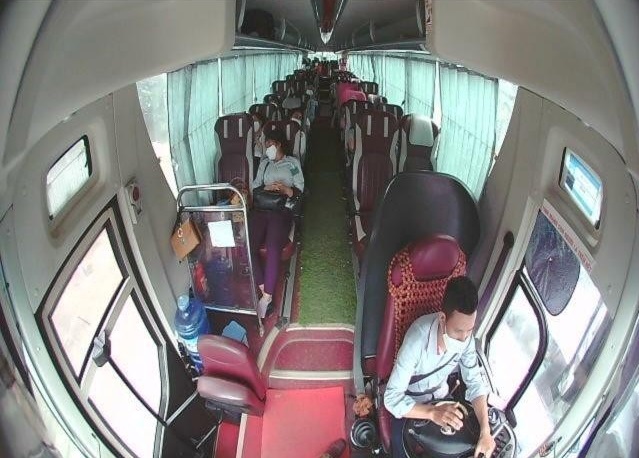 Xe vận tải từ 8 chỗ lắp camera khoang hành khách: Doanh nghiệp, khách hàng cùng hưởng lợi- Ảnh 1. Xe vận tải từ 8 chỗ lắp camera khoang hành khách: Doanh nghiệp, khách hàng cùng hưởng lợi- Ảnh 1.