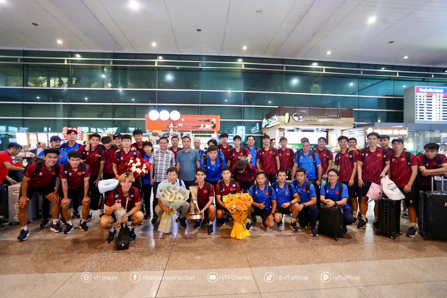 5 cá nhân hỗ trợ U23 Việt Nam được nhận bằng khen từ Bộ Văn hoá Thể thao và Du lịch- Ảnh 1.