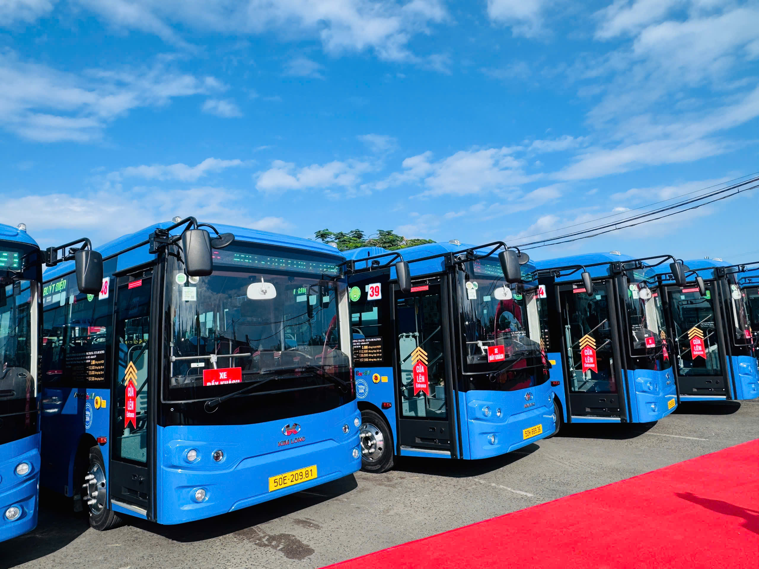 TP.HCM: Kiểm định khí thải phương tiện để giảm ô nhiễm- Ảnh 3. TP.HCM: Kiểm định khí thải phương tiện để giảm ô nhiễm- Ảnh 3.