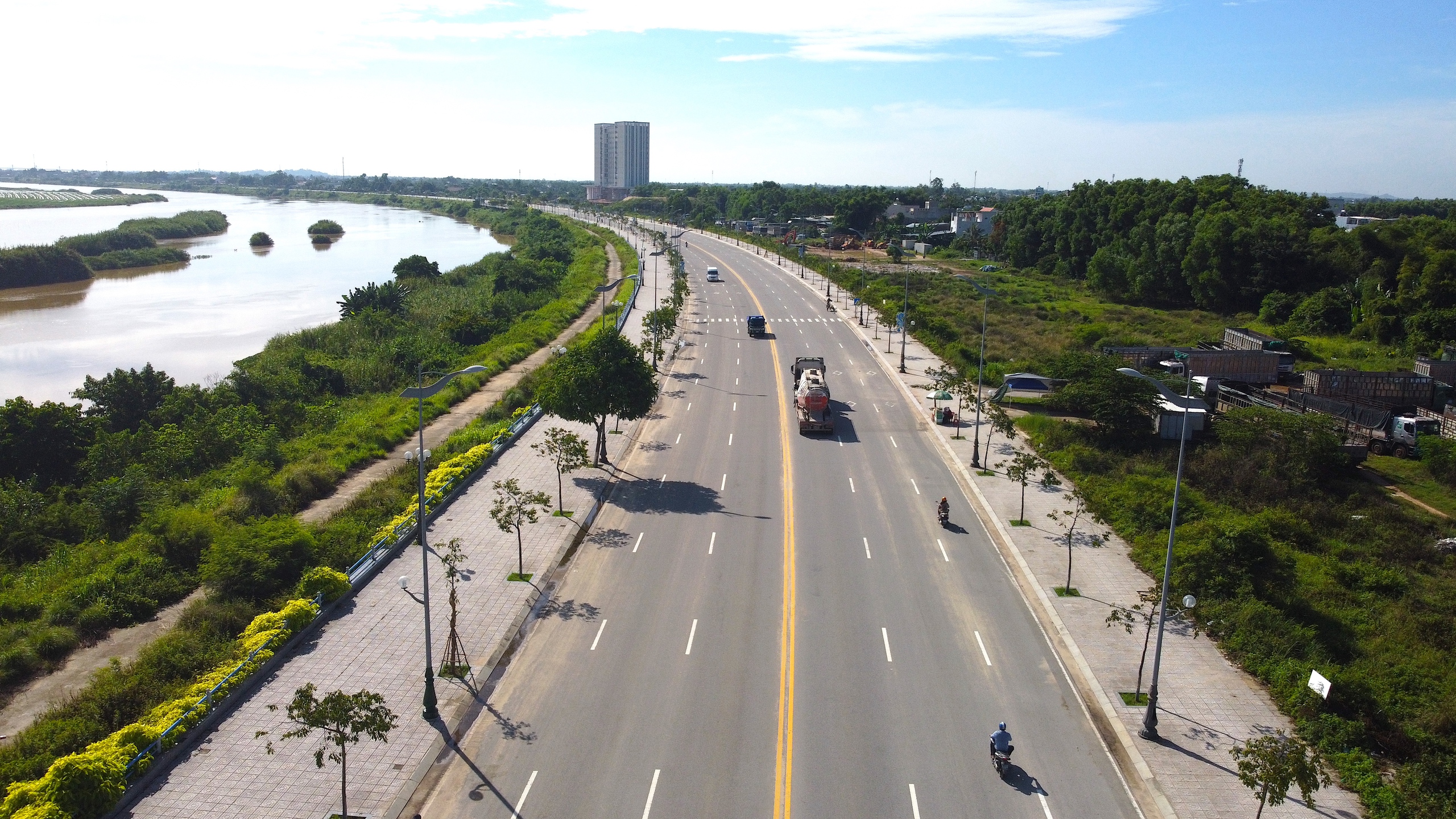 Ngắm hai cung đường đẹp ở Quảng Ngãi- Ảnh 6. Ngắm hai cung đường đẹp ở Quảng Ngãi- Ảnh 6.