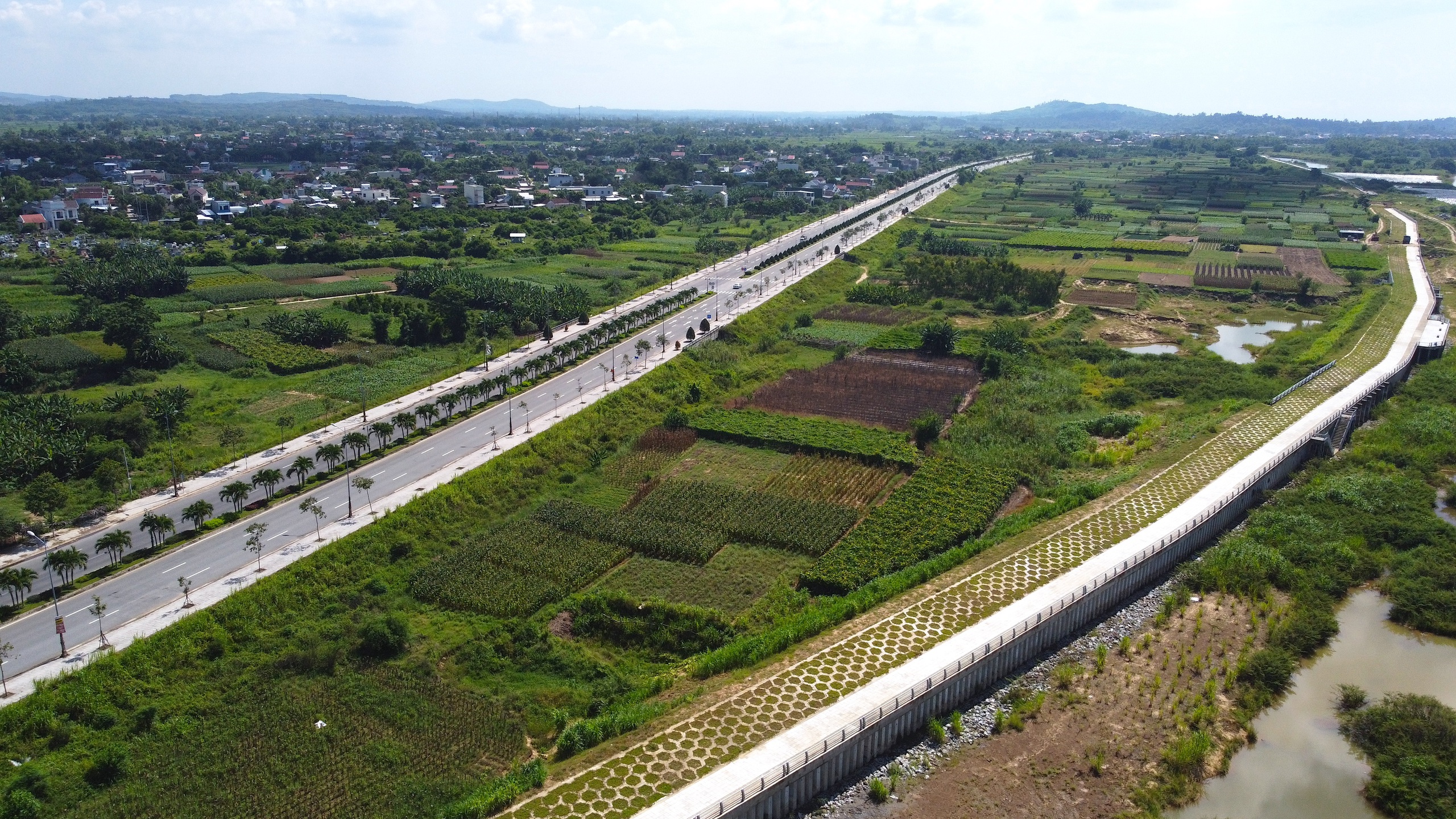 Ngắm hai cung đường đẹp ở Quảng Ngãi- Ảnh 19. Ngắm hai cung đường đẹp ở Quảng Ngãi- Ảnh 19.