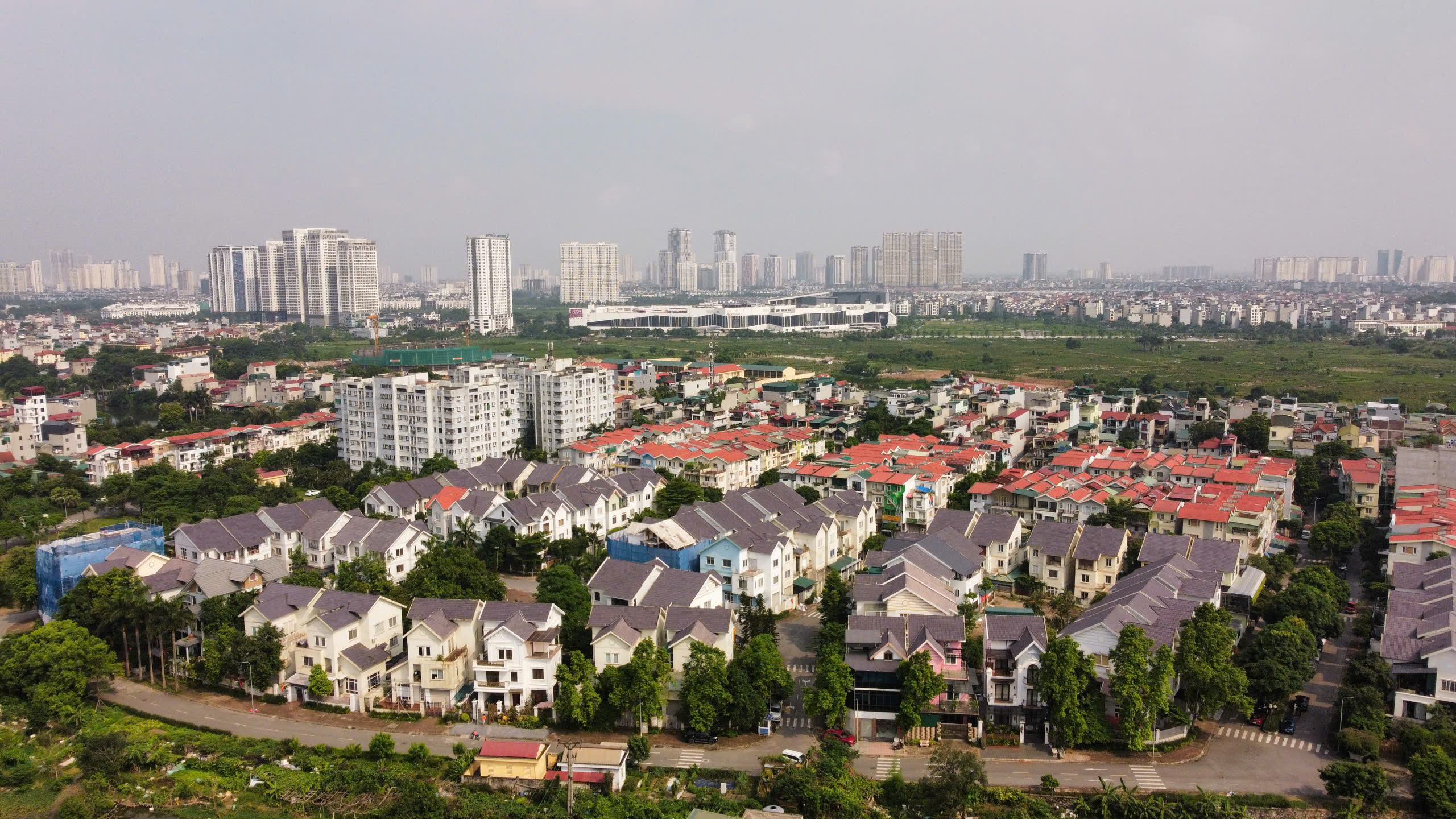 Hà Nội: Nhiều khu đô thị chưa mở lối, tạo ra điểm nghẽn giao thông đô thị- Ảnh 5. Hà Nội: Nhiều khu đô thị chưa mở lối, tạo ra điểm nghẽn giao thông đô thị- Ảnh 5.