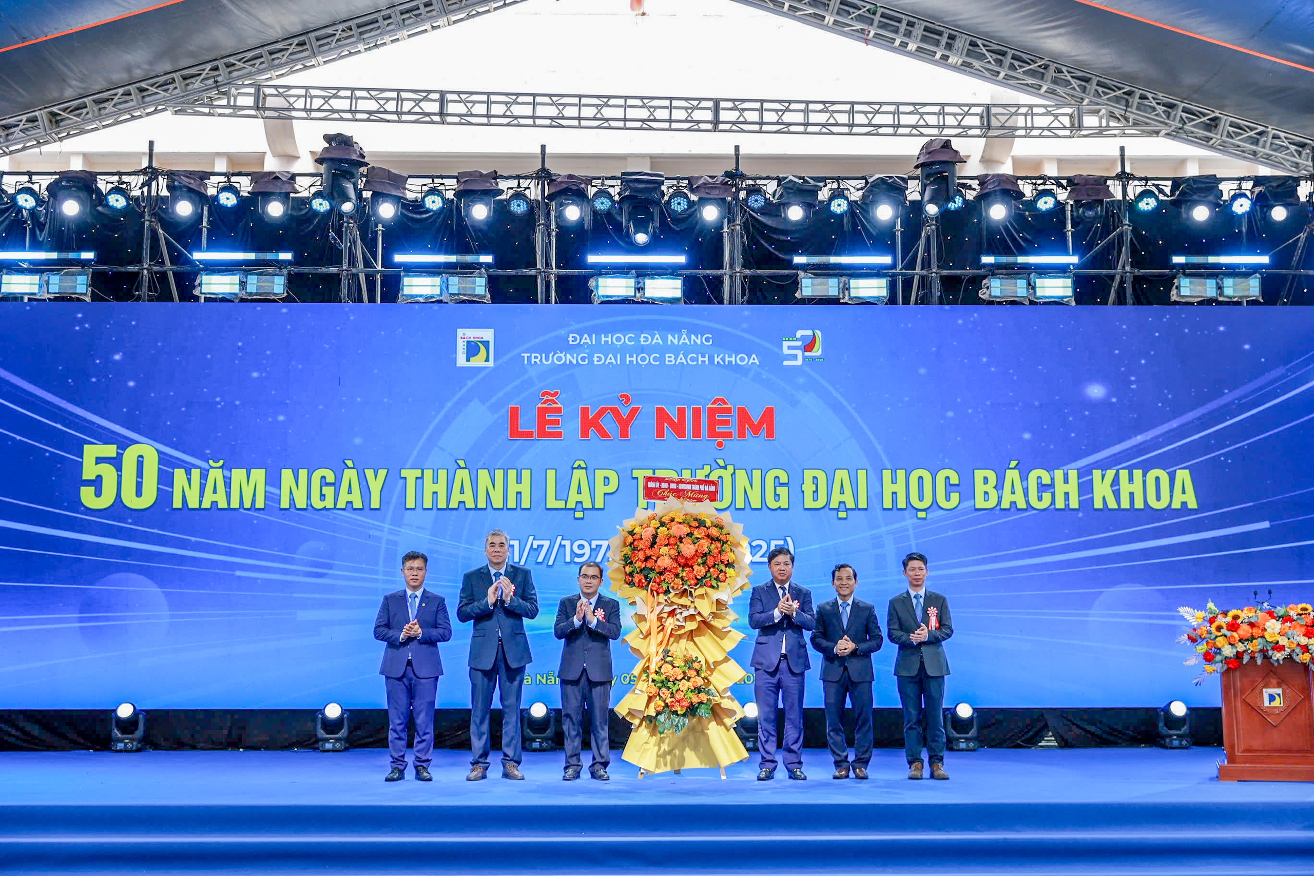 Đại học Bách khoa Đà Nẵng đào tạo ngành xây dựng đường sắt tốc độ cao- Ảnh 2. Đại học Bách khoa Đà Nẵng đào tạo ngành xây dựng đường sắt tốc độ cao- Ảnh 2.