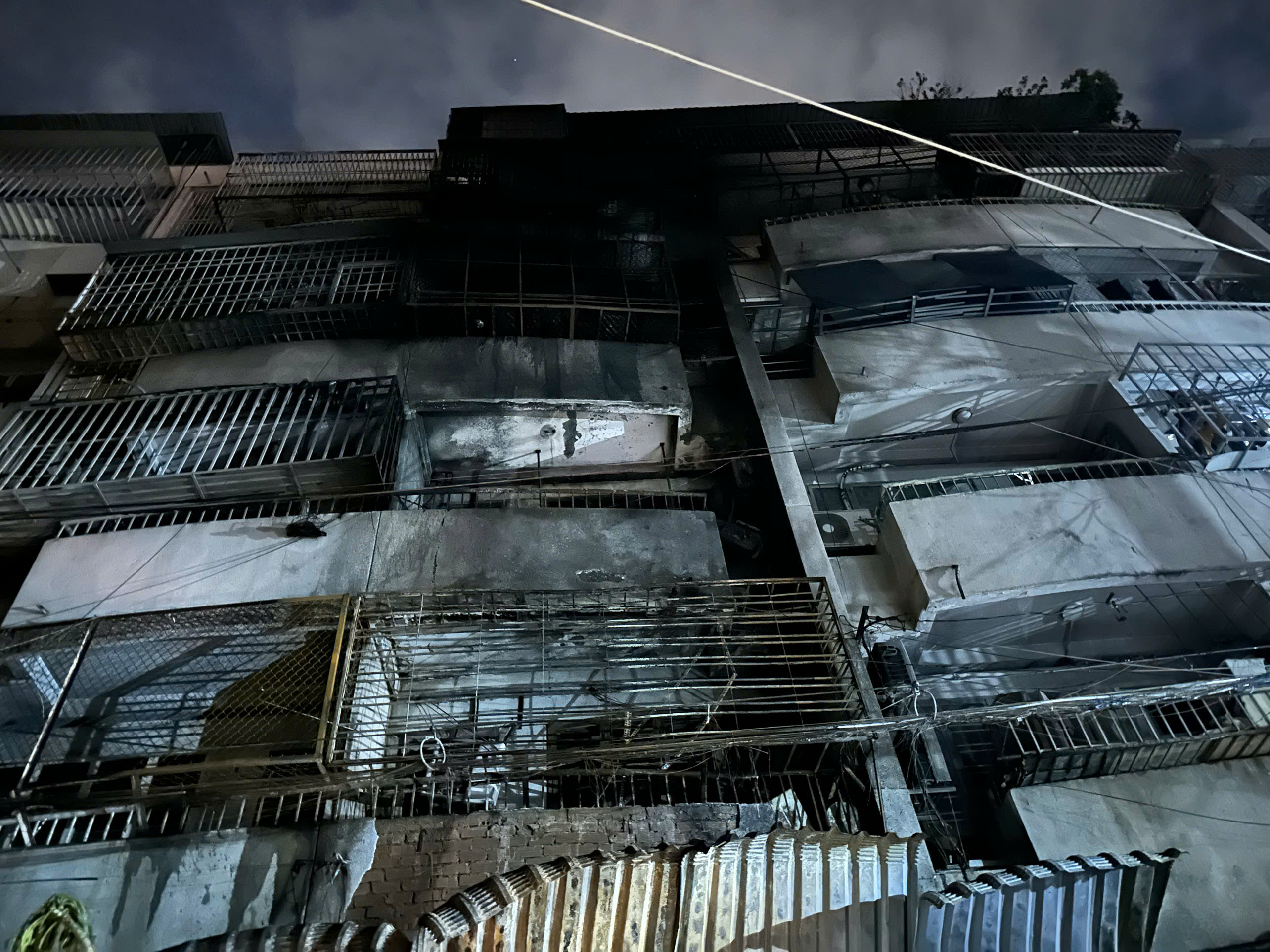 TP.HCM rà soát từng nhà, tháo dỡ “chuồng cọp” sau vụ cháy làm 4 người chết- Ảnh 2.