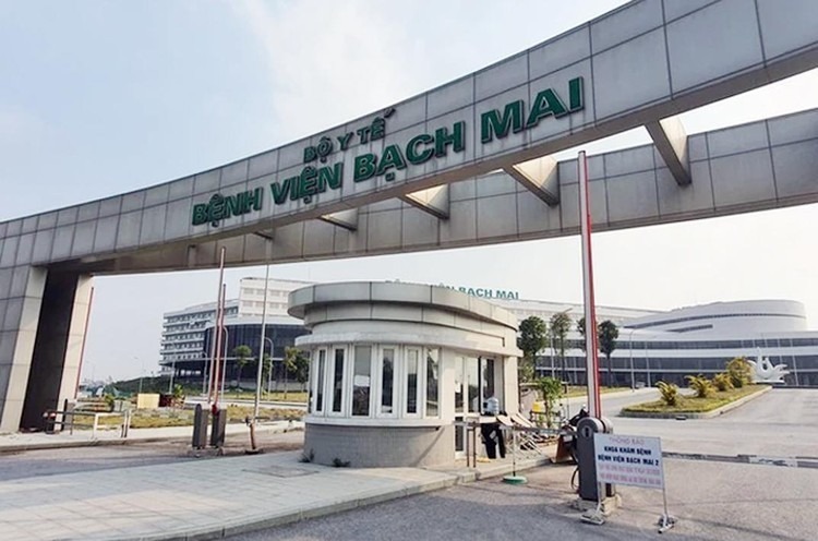 5 người bị khởi tố trong vụ án tại Bệnh viện Bạch Mai, Việt Đức cơ sở 2 là những ai?- Ảnh 1. 5 người bị khởi tố trong vụ án tại Bệnh viện Bạch Mai, Việt Đức cơ sở 2 là những ai?- Ảnh 1.