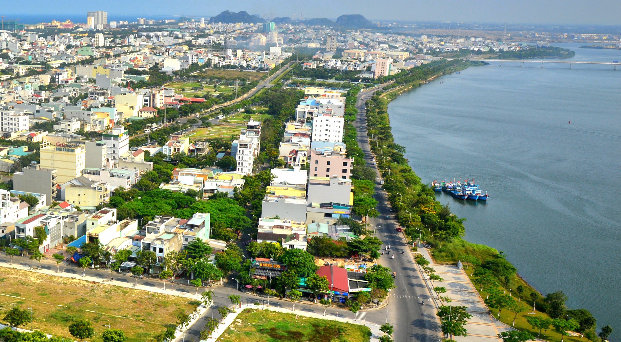 Cận cảnh khu đất Đà Nẵng sắp đấu giá làm tổ hợp pháo hoa quốc tế gần 11.000 tỷ đồng- Ảnh 2. Cận cảnh khu đất Đà Nẵng sắp đấu giá làm tổ hợp pháo hoa quốc tế gần 11.000 tỷ đồng- Ảnh 2.