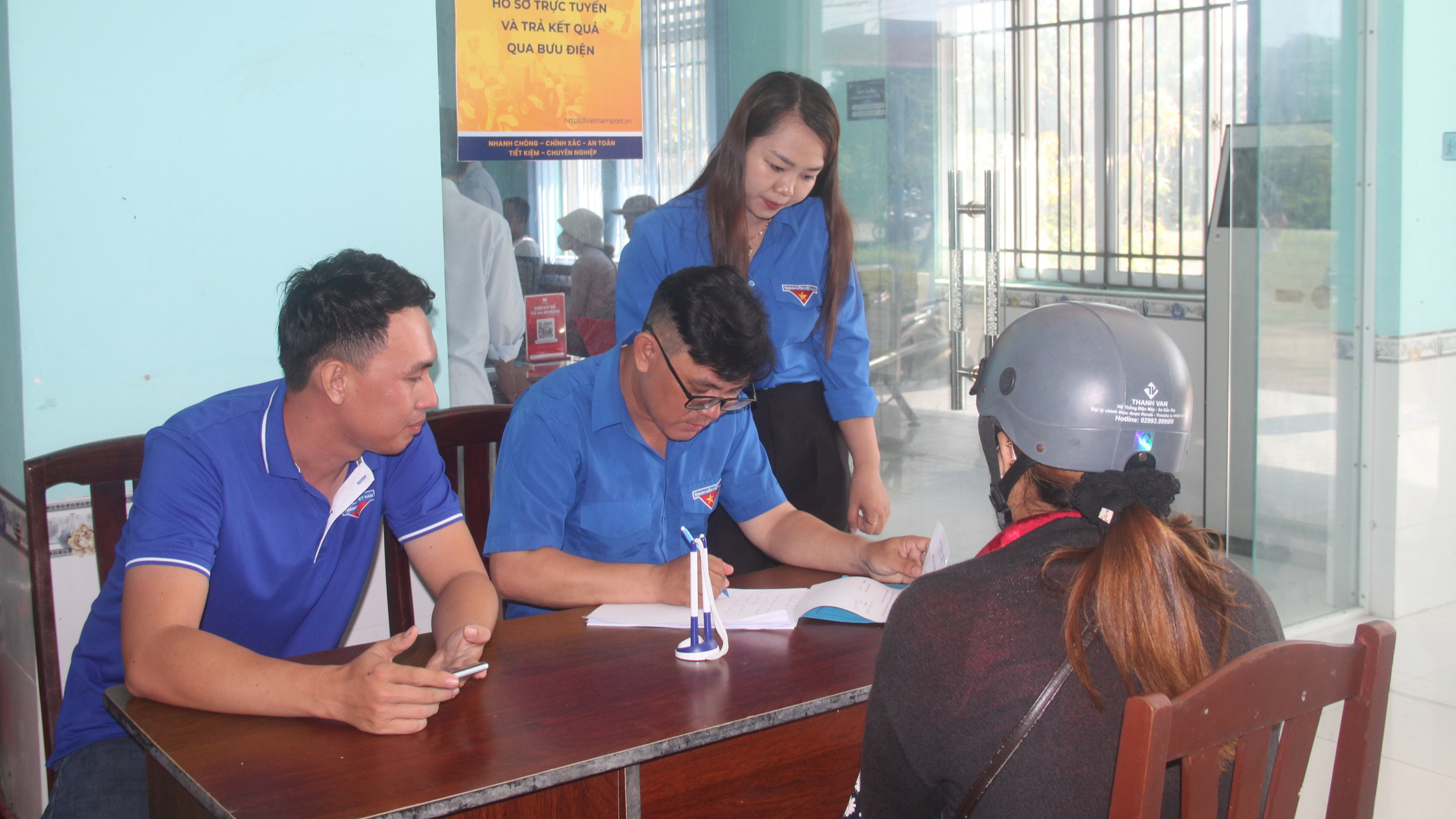 Cà Mau quyết tâm vận hành hiệu quả chính quyền hai cấp- Ảnh 3. Cà Mau quyết tâm vận hành hiệu quả chính quyền hai cấp- Ảnh 3.
