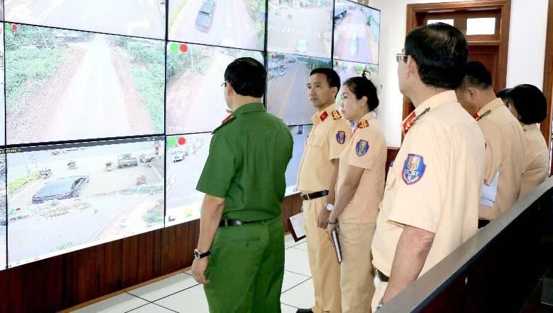 Sau sáp nhập, công tác đảm bảo ATGT ở tỉnh Đồng Nai mới ra sao?- Ảnh 3. Sau sáp nhập, công tác đảm bảo ATGT ở tỉnh Đồng Nai mới ra sao?- Ảnh 3.