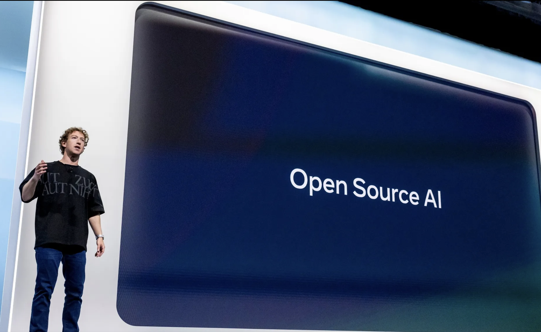Meta lôi kéo thành công lãnh đạo cấp cao AI từ Apple- Ảnh 1. Meta lôi kéo thành công lãnh đạo cấp cao AI từ Apple- Ảnh 1.