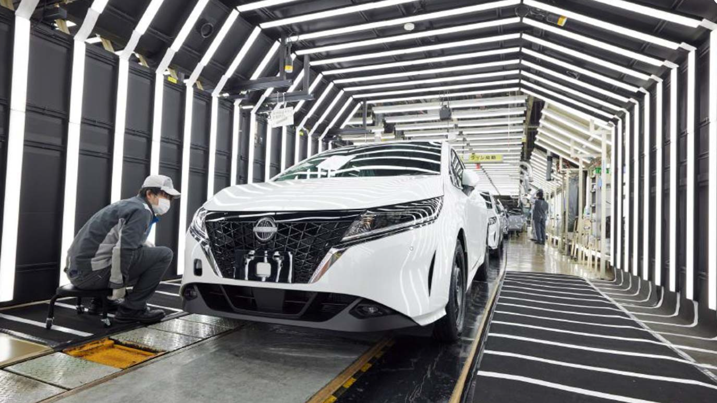 Nissan chấp nhận "làm thuê" để tránh phá sản- Ảnh 3. Nissan chấp nhận "làm thuê" để tránh phá sản- Ảnh 3.