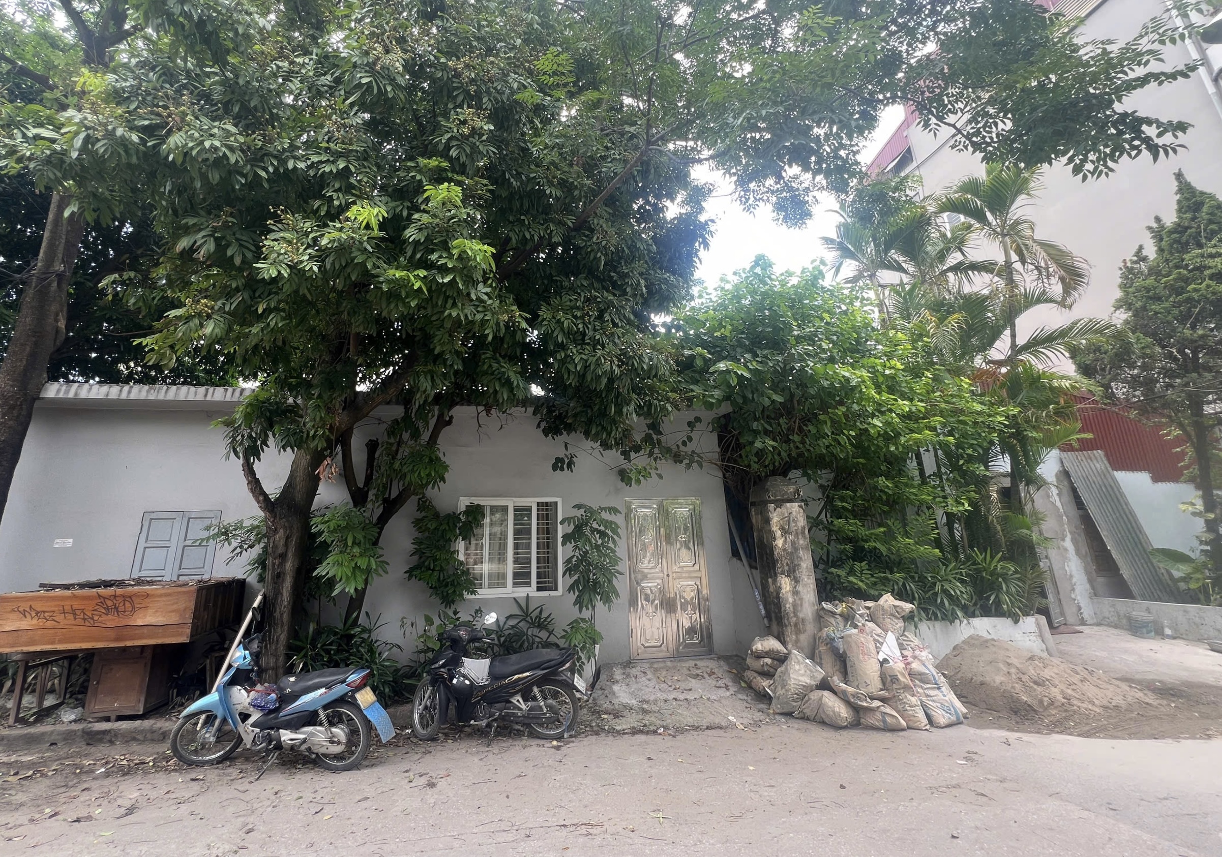 Một vụ tranh chấp đất đai, 43 lá đơn kiến nghị- Ảnh 1. Một vụ tranh chấp đất đai, 43 lá đơn kiến nghị- Ảnh 1.