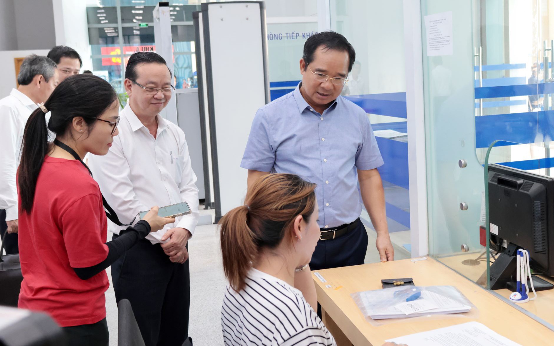 Chủ tịch TP.HCM kiểm tra bộ máy hành chính sau sáp nhập tại Bình Dương cũ