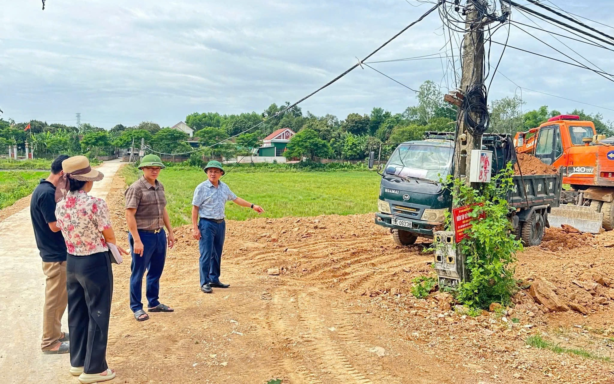 Nghệ An: Phát hiện và xử lý kịp thời hành vi đắp mộ giả, lấn chiếm đất nông nghiệp